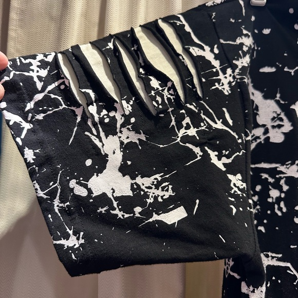 Red Ape XL scallop Shirt - Picture 5 of 9